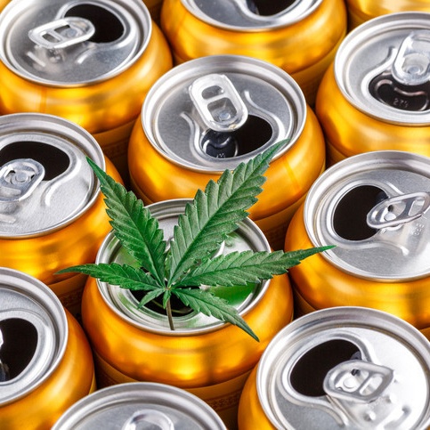 Ein schwerer Schlag für eine 28-Milliarden-Dollar-Industrie: Die US-Bundesregierung verhängt ein nahezu vollständiges Verbot von aus Hanf gewonnenen THC-Produkten